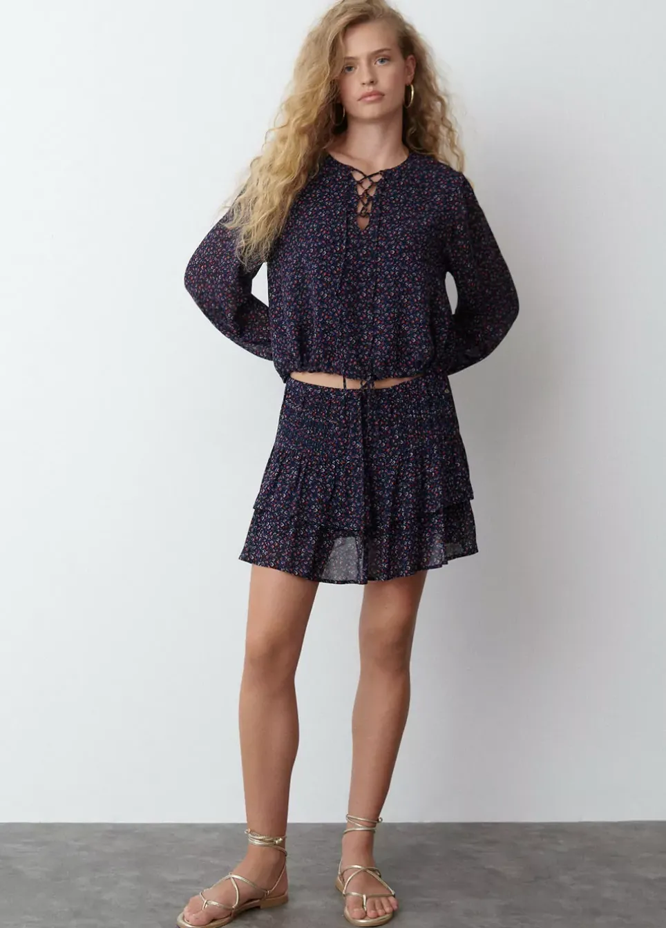 Blusa Tiras Cruzadas Estampada