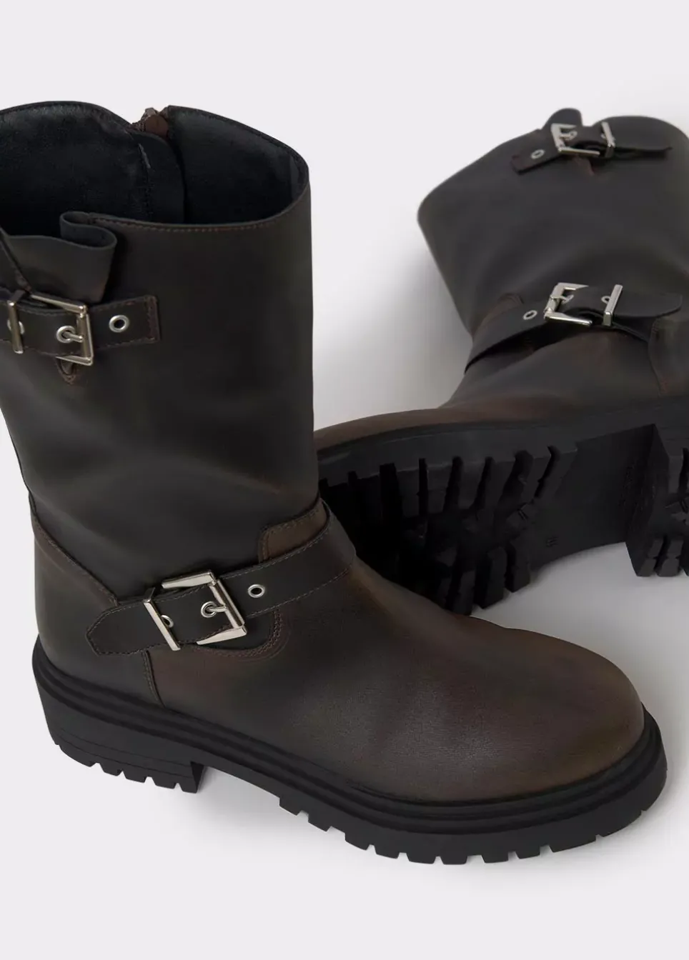 Bota Motera Hebillas