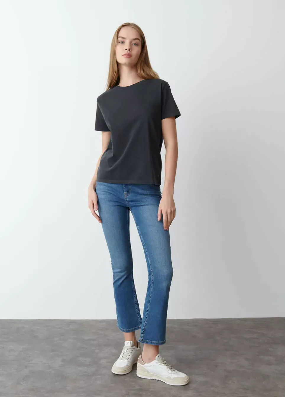 Camiseta Cuello Redondo Basico