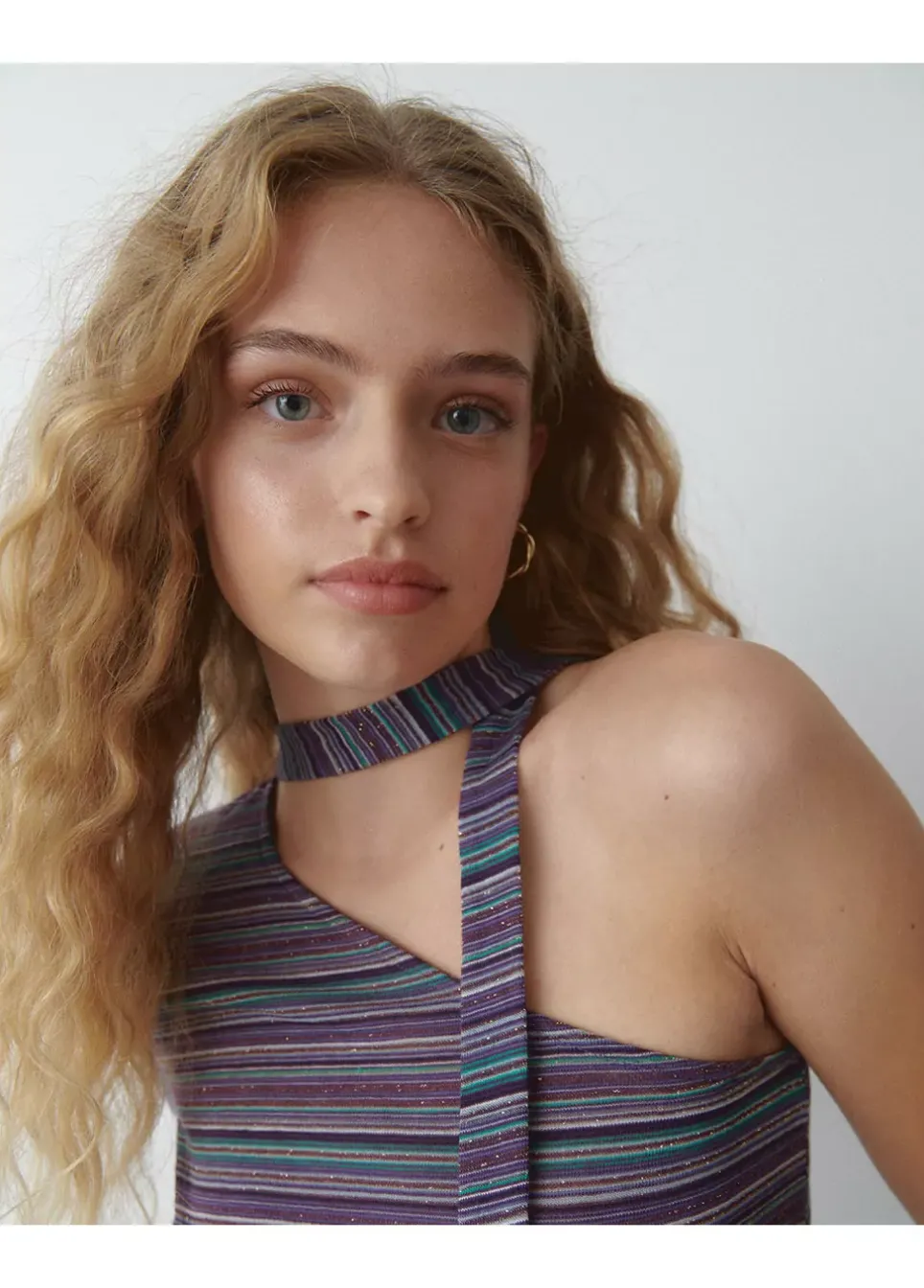 Camiseta Manga Larga Asimetrica Chocker