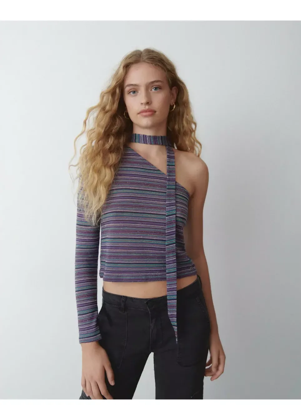 Camiseta Manga Larga Asimetrica Chocker