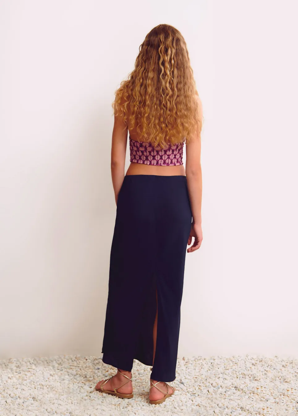 Falda Larga Lisa Detalle Abalorio