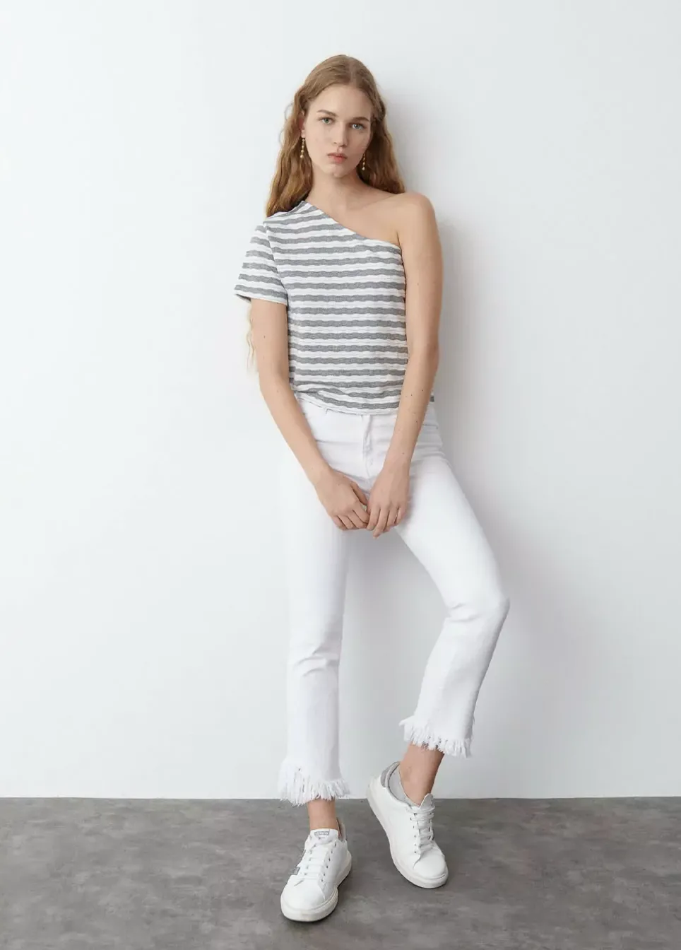 Pantalon Bajo Desflecado