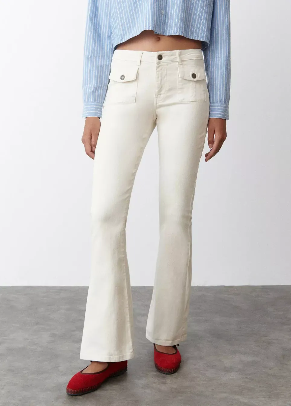 Pantalon Campana Bolsillos Frontales